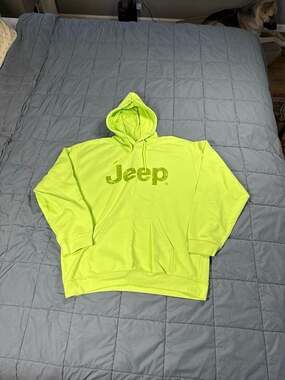 Jeep Men's Neon Lime Green Distressed Logo Pullover Hoodie XL